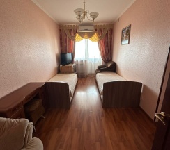 Люкс двухкомнатный с балконом в Николаевский