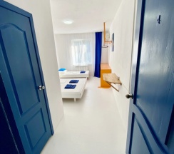 Трёхместный номер Standard в Арт-отельчик