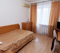 Номер Полулюкс 3-6 в Интурист