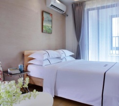 Двухместный номер Standard двуспальная кровать в Green Collection Care Hotel (24 Hours Free Transfer from Meilan Airport/Railway Station)
