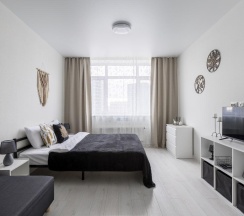 Апартаменты студия Черная лилия ApartaMIA в Семейный уголок
