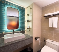 Двухместный семейный номер Standard 2 отдельные кровати в A-One Bangkok Hotel