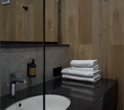 Стандарт в мотеле с балконом в Среди Гор