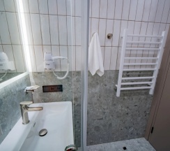 Полулюкс Superior с балконом и с красивым видом из окна в Дельфин