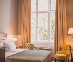 Двухместный номер Les Chambres двуспальная кровать в Henri Hotel Berlin