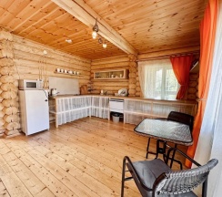 Коттедж Царский с балконом в Ателика Улиткино