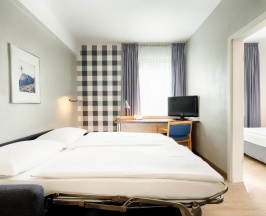 Четырёхместный номер Comfort в Enjoy Hotel Berlin City Messe