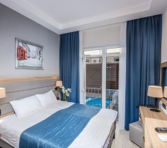 Стандарт с французским балконом в Repin