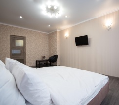 2-комнатные апартаменты улучшенные в Smile Apartments (Смайл Апартментс) на улице Жмайлова 4Г
