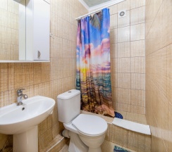 Трёхместный номер с красивым видом из окна в Delsochi