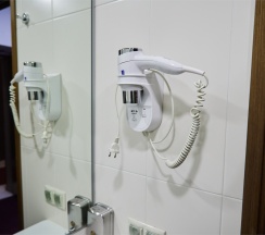 Стандарт: Тихий двор в The Bridge hotel