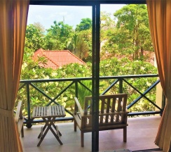 Двухместный номер Superior с балконом двуспальная кровать в Chor Chang Villa Resort