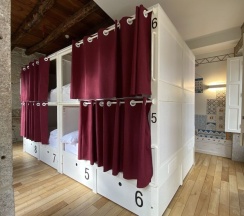 Кровать в общем номере (женский номер) в The Central House Porto Ribeira - Hostel