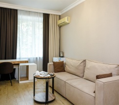 Люкс двухкомнатный в Звездная