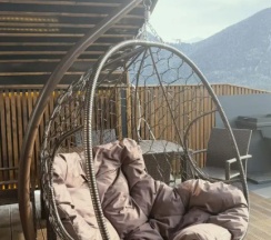 Апартаменты с 2 комнатами с балконом и с красивым видом из окна в Monto