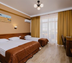 Корпус Прайд Стандарт Плюс с Видом на Парк в Family Pride Inn Прайд