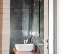 Семейный в Альпийский двор