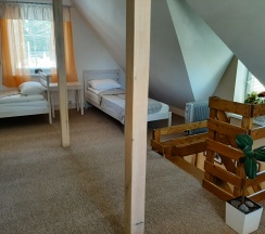 Апартаменты шестиместные в Листья травы