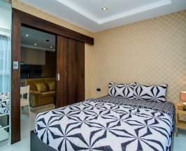 Люкс с 2 комнатами с балконом в Serenity Condo Wongamat by Patsamon