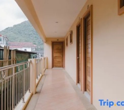 Двухместная студия с балконом двуспальная кровать в Kataonsea Bungalows