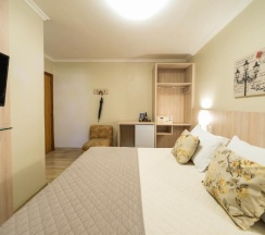 Апартаменты с красивым видом из окна в Vila Suzana Parque Hotel