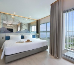 Двухместный люкс Presidential с балконом двуспальная кровать в Centre Point Prime Hotel Pattaya
