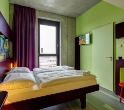 Одноместный номер Standard двуспальная кровать в MEININGER Hotel Berlin East Side Gallery