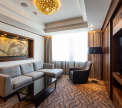 Люкс Президентский в Sheratonplaza Ufa Congress Hotel
