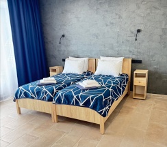 Комфорт с видом на море и балконом (twin+Extra Bed) в Costa d`Ora