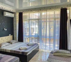 Трёхместный номер "Комфорт" в Krystall