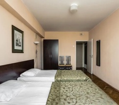 Двухместный номер Economy 2 отдельные кровати в Университетская