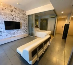 Номер Deluxe с балконом в BoonRumpa Condotel