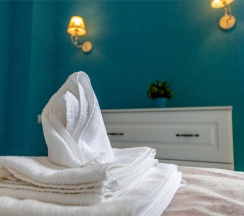 Люкс с балконом в Home Aparts