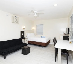 Двухместная студия в Caribbean Resort Suites