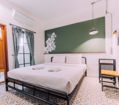 Двухместный номер Deluxe двуспальная кровать в V1 Room Hotel