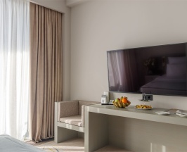 Стандарт Комфорт большая кровать без вида на море в Luciano Hotel&SPA Sochi