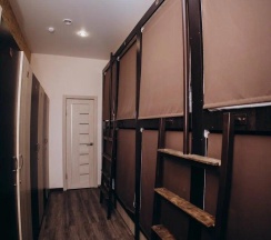 Кровать в 8-местном общем номере (без окна) в Dream hostel