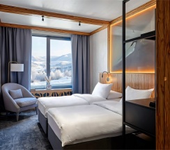 Стандарт Твин с видом на горы в Среди Гор