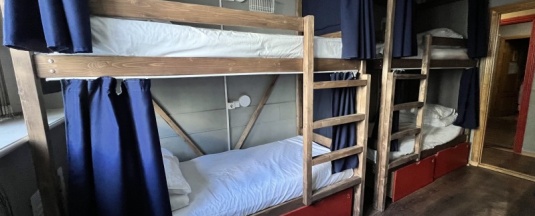 Место в шестиместном женском номере в Lv.hostel