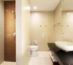 Четырёхместный номер Deluxe с видом на бассейн в Arinara Beach Resort Phuket
