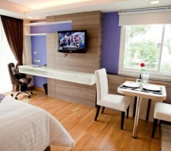 Люкс Deluxe с балконом в iCheck inn Residences Sukhumvit 20