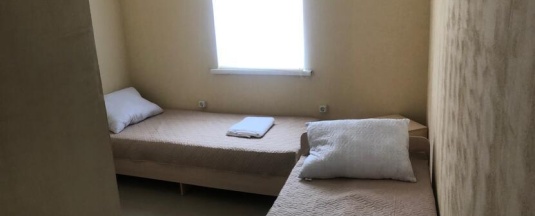 Номер эконом с 2 односпальными кроватями в Хит