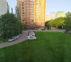 Кровать в 8-местном женском номере 25м2 (1) в Диско