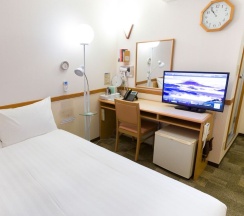 Номер Standard в Toyoko Inn Okinawa Naha Omoromachi Ekimae