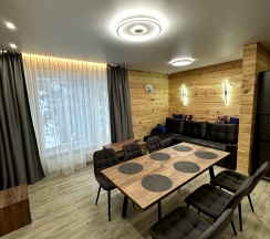 Апартаменты вместимостью 4+2 человека 2 этаж (№5) в Сибирский