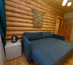 Номер в избе с 3 комнатами с балконом и с красивым видом из окна в Вкс