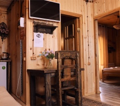 Трехкомнатный номер| c кухонным уголком | 1 этаж в Hayat Haus