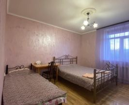 Номер стандарт семейный с 1 односпальной и 1 двуспальной кроватью в Милана