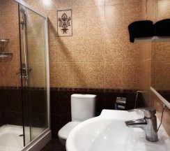 Двухместные апартаменты с мангальной зоной c 1 комнатой двуспальная кровать в Гнездо. Хорошее место