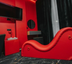 Эксклюзивный Deluxe BDSM в Hotel Black out